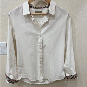 Burberry Women’s White Blouse with Tartan Print Accents—BEAUTIFUL!! Good Cond! M
